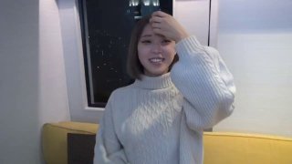 【侯小白】泡良达人，甜美小白领酒店私会，蜜桃臀身姿曼妙，佳人温柔体贴激情一炮持久