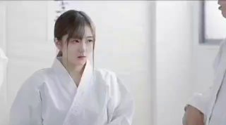 极品粉嫩女友睡着了躺在床上任我为所欲为